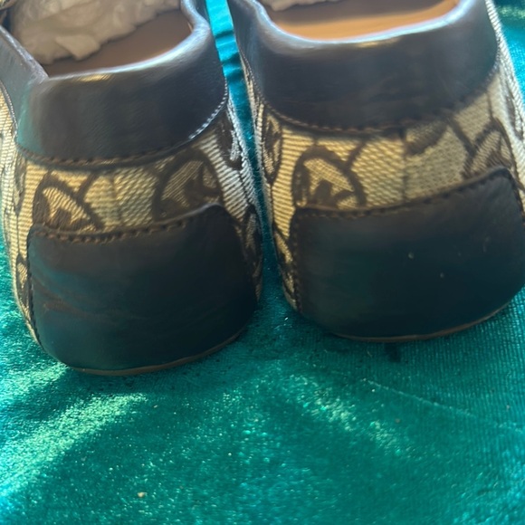 Michael Kors Brown Loafers with Elegant Gold Accent - Picture 5 of 6